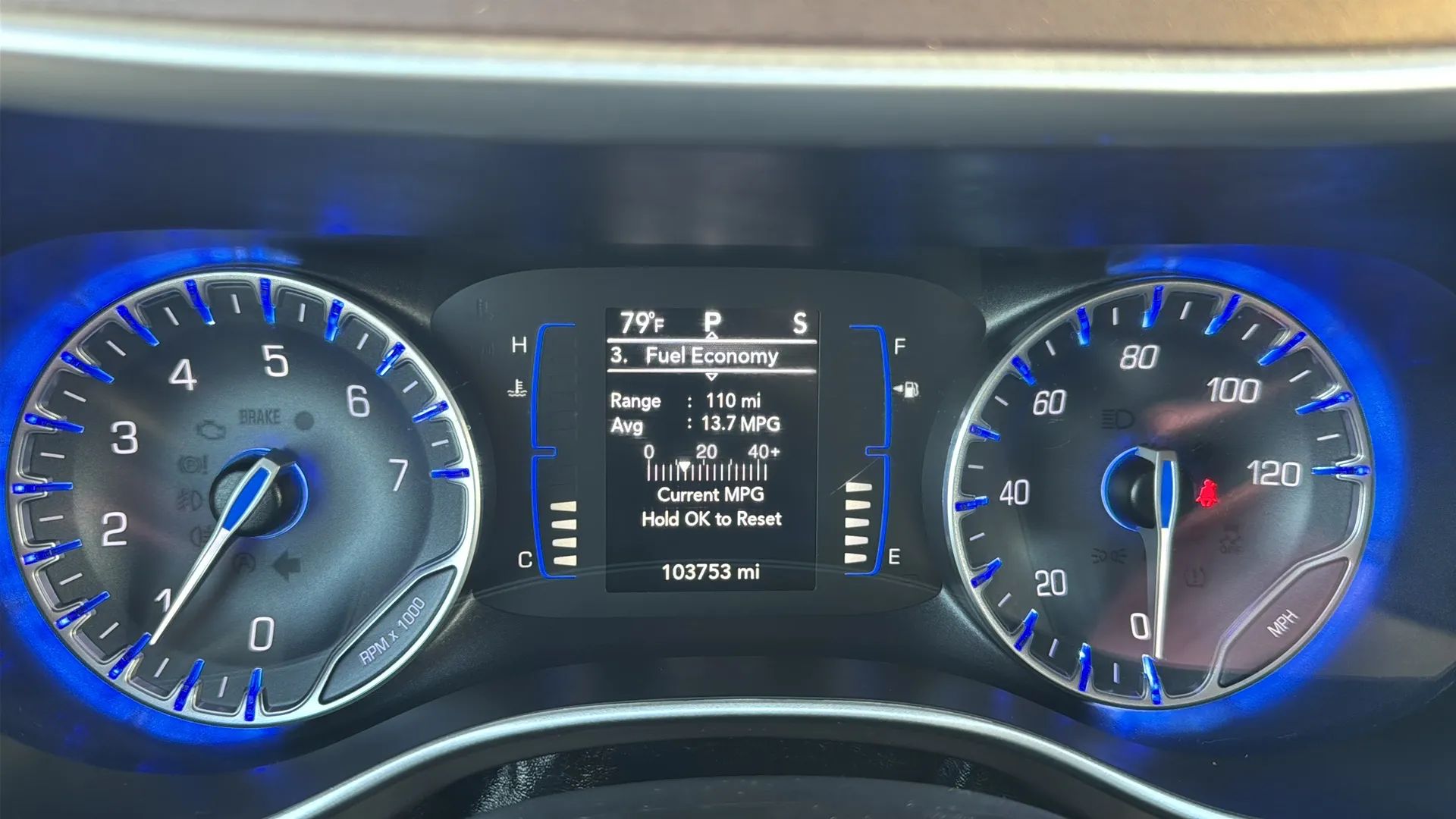 2021 Chrysler Voyager L - Photo 17