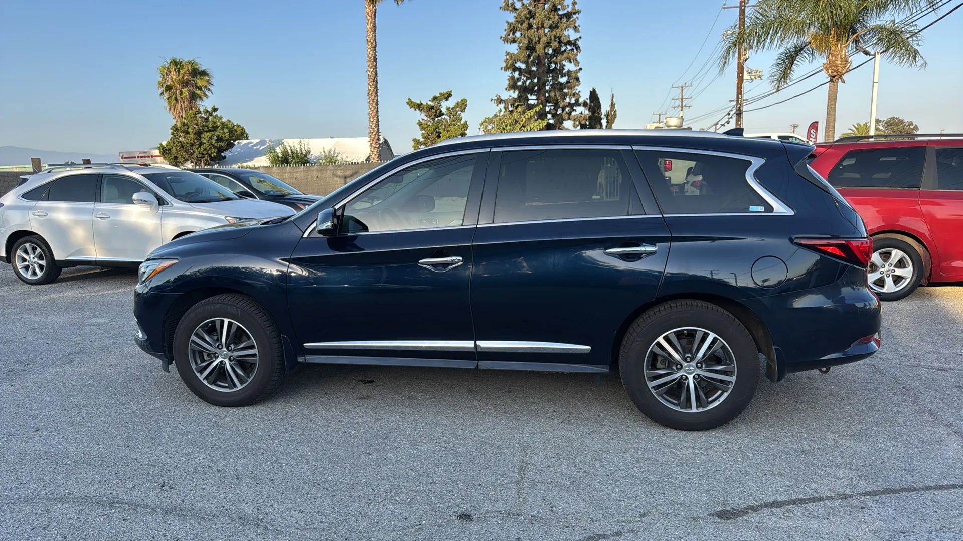 2019 INFINITI QX60 LUXE - Photo 6