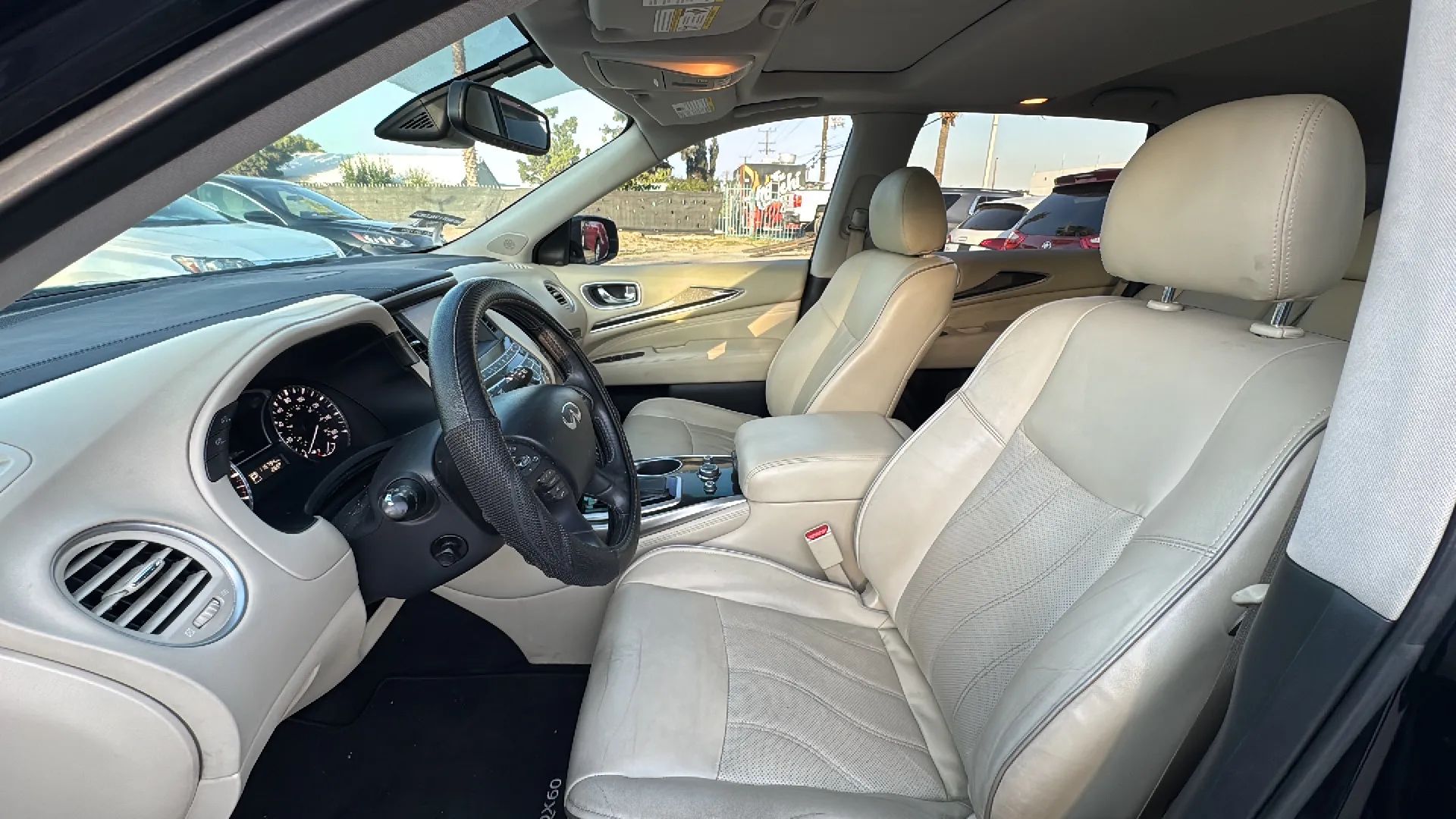 2019 INFINITI QX60 LUXE - Photo 8