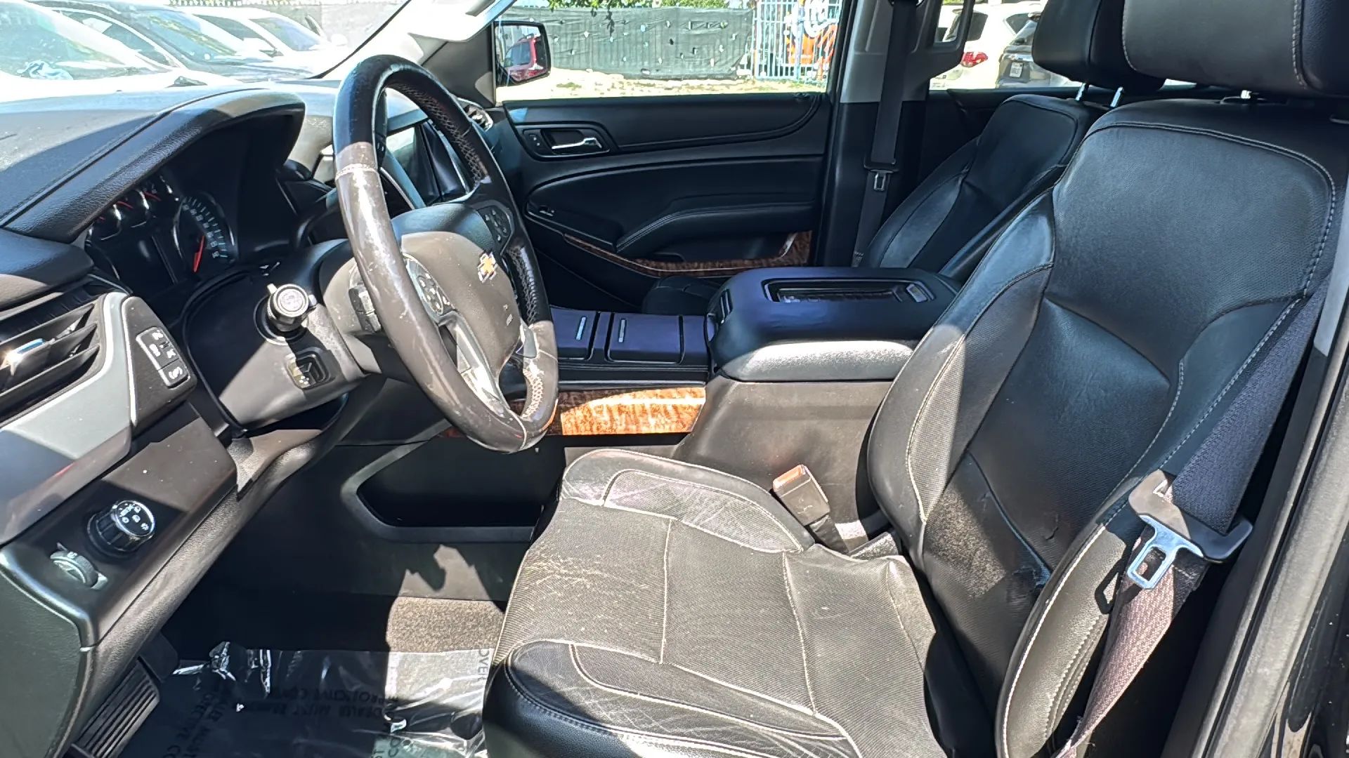 2017 Chevrolet Suburban Premier - Photo 10