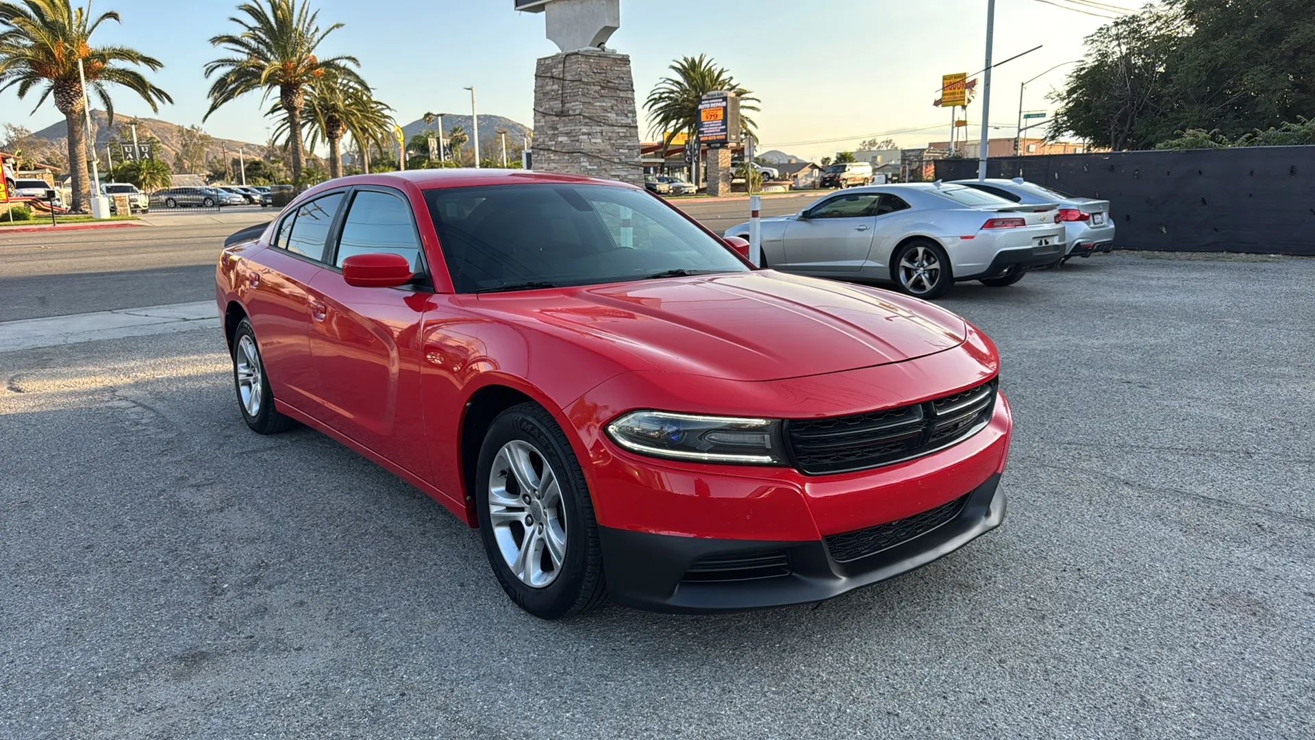 2018 Dodge Charger SXT's photo