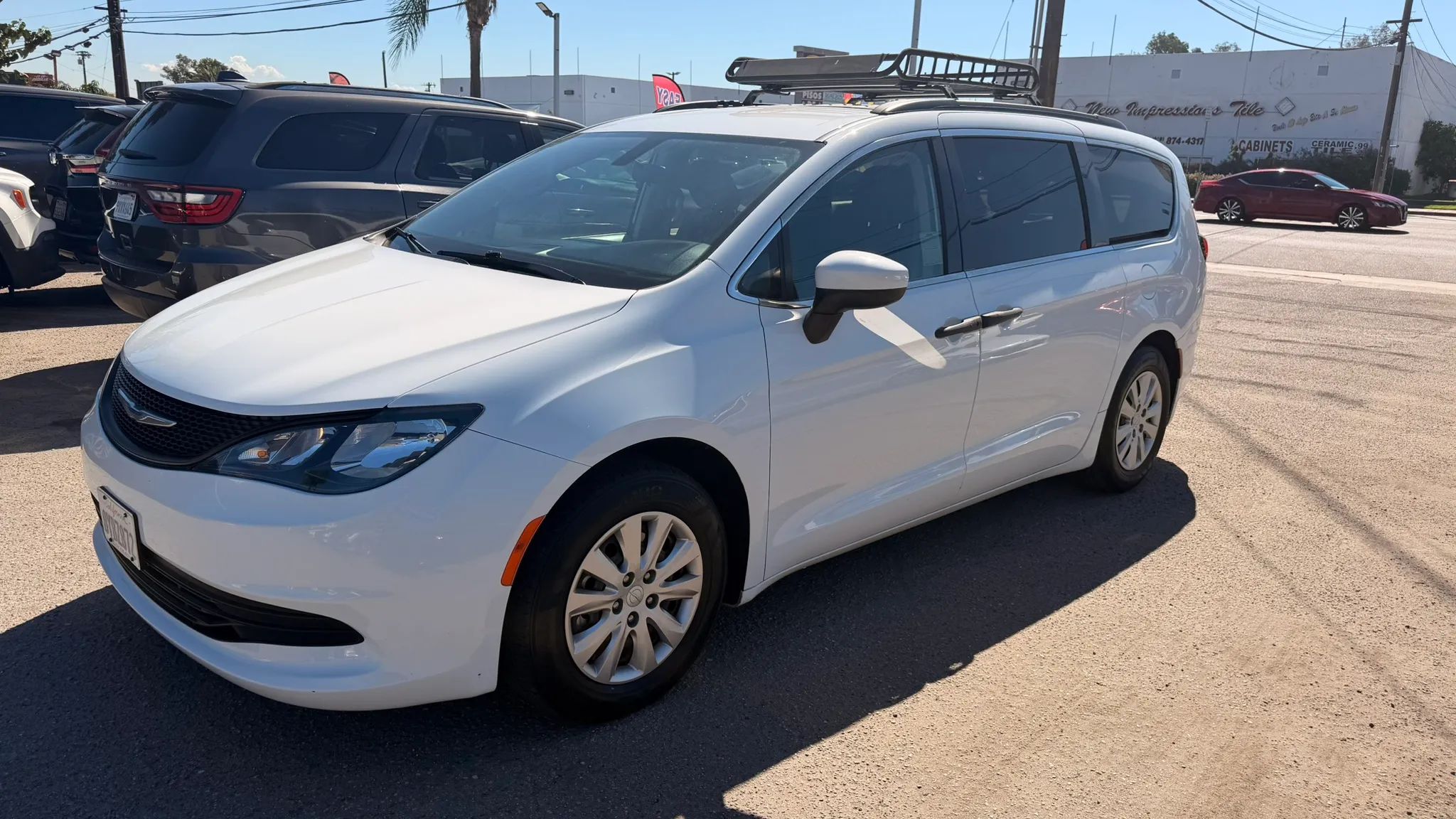 2020 Chrysler Voyager